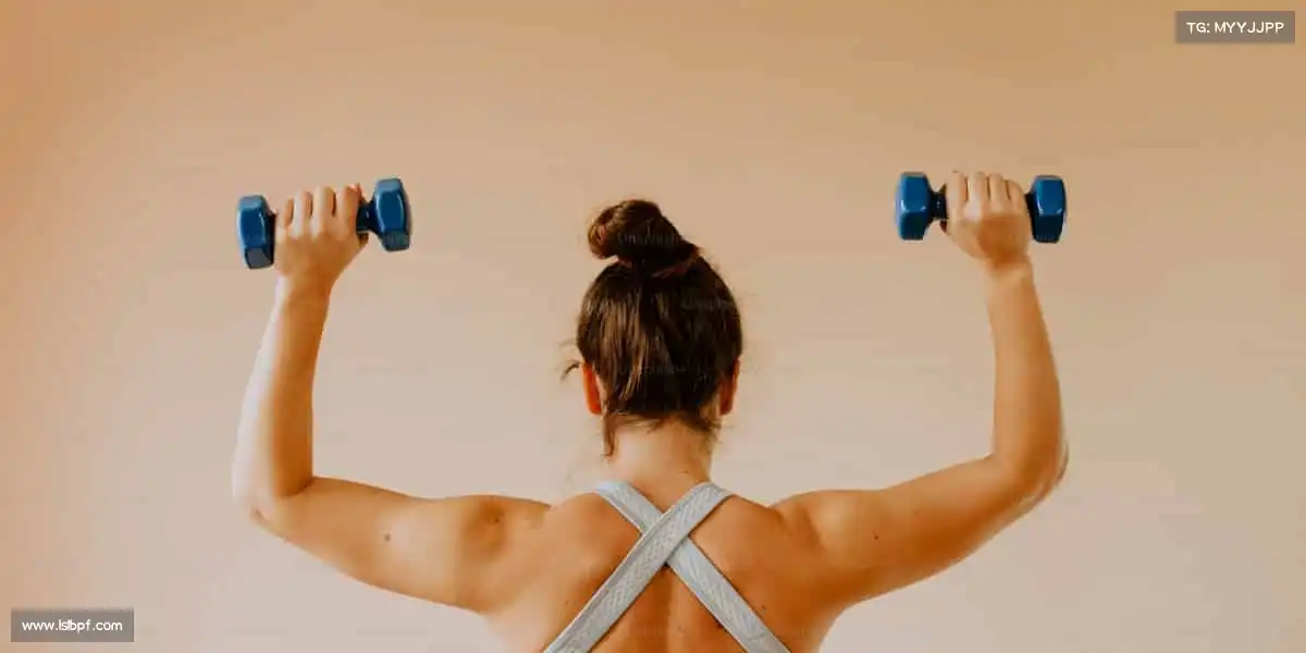 南宫NG28哑铃起落间,雕刻的不只是身材,更是自律的勋章🏋️